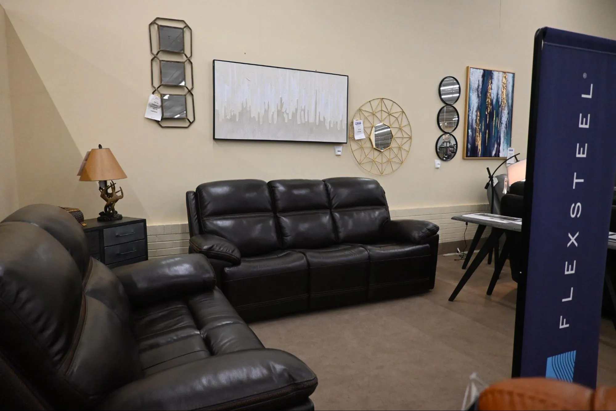 Shop Leather Sofas in PA - Beiters FMA